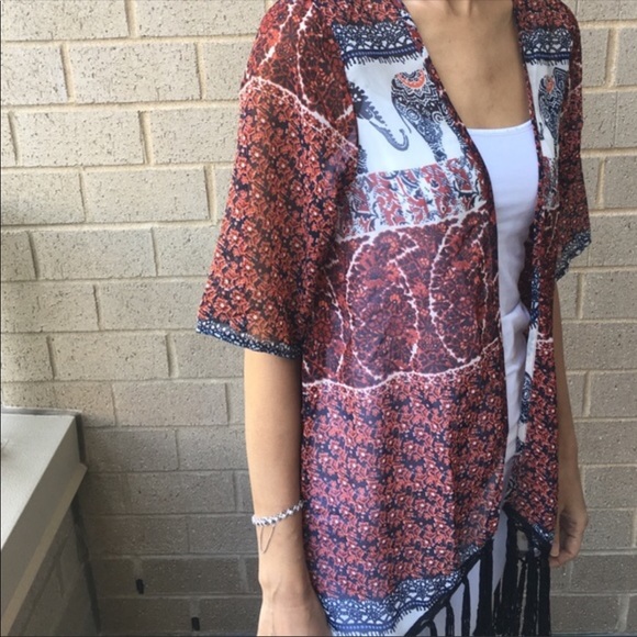 Cute kimono top with Fringes - Picture 4 of 4